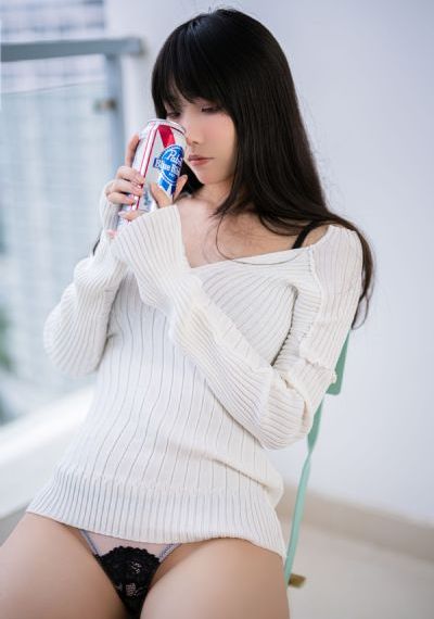 年轻的女教师_1080P日韩免费观看